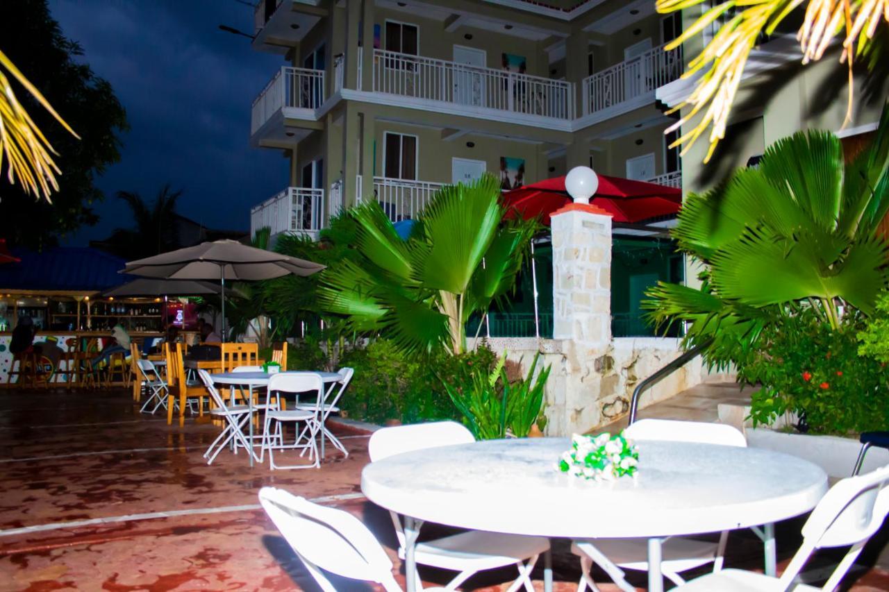 Three Kings Hotel Vertieres 外观 照片