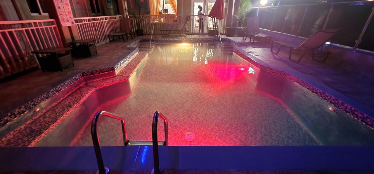 Three Kings Hotel Vertieres 外观 照片